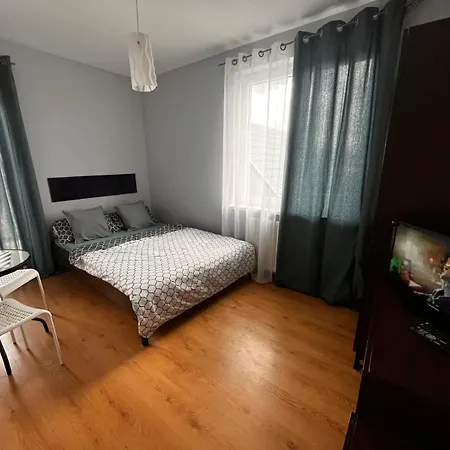 Czteroosobowy Honoratka Z Placem Do Mini Golfa Rewal